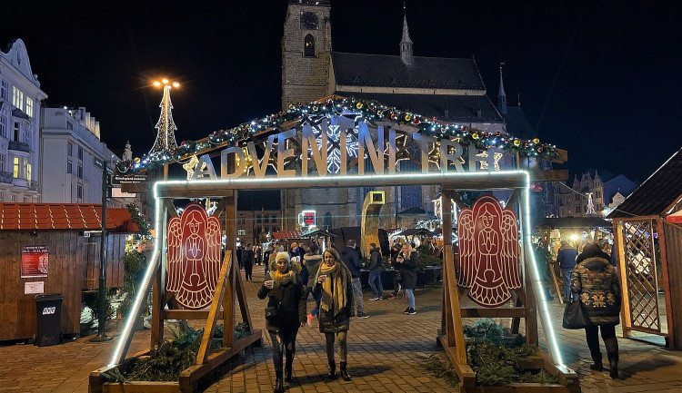 Pořadatelé plzeňských trhů ruší kulturní program, vláda dnes bude rozhodovat o jejich úplném zrušení