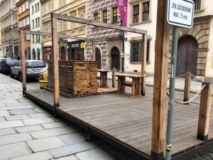 Majitel baru chce podpořit prodejce ze zrušených vánočních trhů, zdarma jim nabízí k využití venkovní předzahrádku