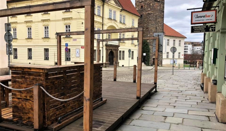 size4-1638037751385-231-majitel-baru-chce-podporit-prodejce-ze-zrusenych-vanocnich-trhu-zdarma-jim-nabizi-k-vyuziti-venkovni