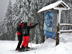 Zimní sezonu už zahájil šumavský Ski&Bike Špičák, přidají se další areály v oblasti Železné Rudy