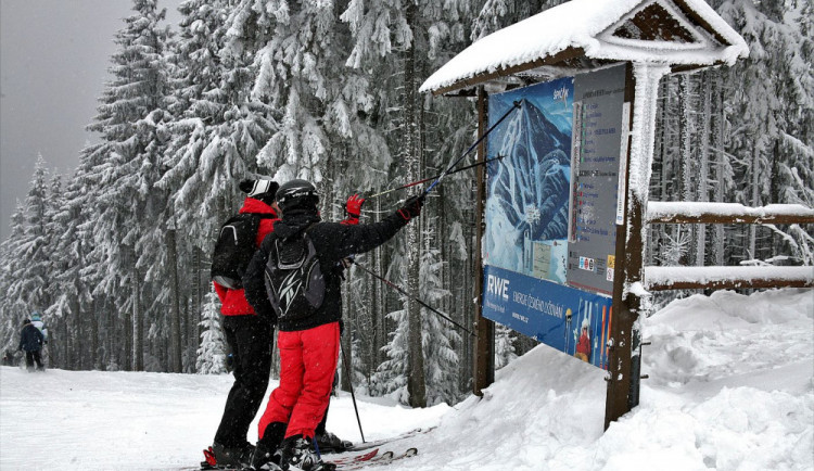 size4-16372573006909-231-skipasy-zdrazuji-nejvetsi-sumavska-lyzarska-strediska-v-plzenskem-kraji-az-o-15-procent