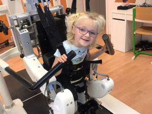 Start do života rozhodně neměla lehký pětiletá Michaelka, teď ale začíná dělat velké pokroky