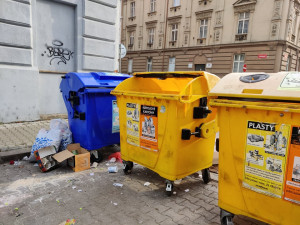 Tento nepořádek jsme naznamenali 23. prosince