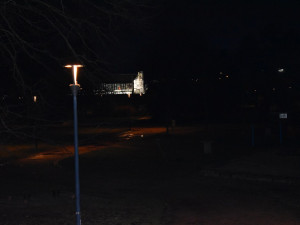 Lidem na cestu posvítí nové inteligentní lampy, umí měnit intenzitu světla a šetří energií