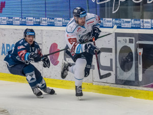 Hokejisté Plzně zaznamenali čtvrtou porážku v řadě, Liberci podlehli 1:4