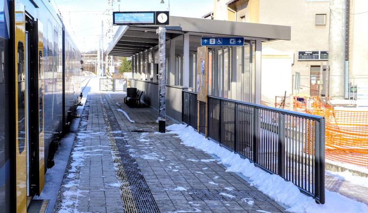 Správa železnic dokončila rekonstrukci stanice Pačejov, stála 1,3 mld. Kč