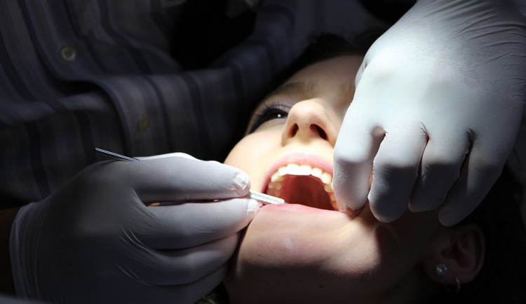 Co si myslí zastupitelé Plzně o nedostatečném fungování zubní pohotovosti v Plzeňském kraji?