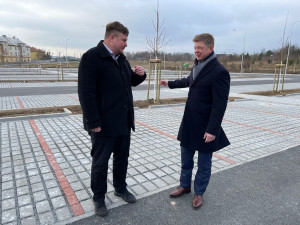 Náměstek primáotra pro dopravu Michal Vozobule a primátor Plzně Pavel Šindelář