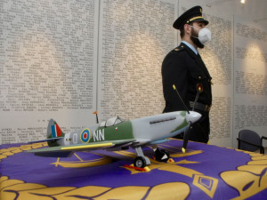 Modely britského stíhacího letounu vyrobili žáci středního odborného učiliště v plzeňské věznici, foto: Lubomír Světnička, natoaktual.cz