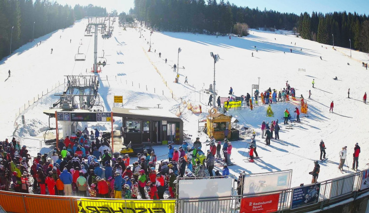 0708A158-DBE1-4CBD-B935-C0C404ADC68F