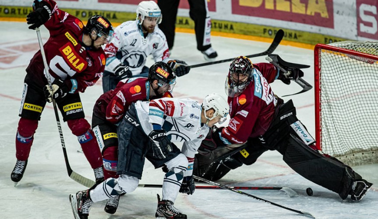 Hokejisté Plzně nedokázali udržet vedení a z Prahy se vracejí s prázdnou