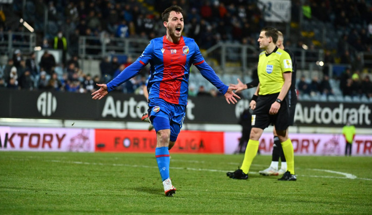 Díky přesné hlavičce Pavla Buchy porazila Plzeň nakonec České Budějovice 1:0