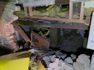 Řidič v Plzni Radčicích zdemoloval zeď domu