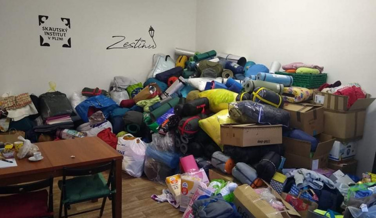 Situace ve skladu Skautského institutu po dvou hodinách od spuštění výzvy, foto: Jakub Adámek
