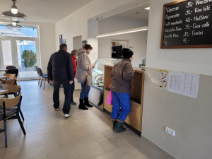 Milovníci sladkého mohou v Horšovském Týně ochutnat zákusky od budoucích cukrářů