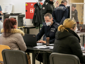 Plzeňské asistenční centrum pro uprchlíky během noci navštívilo skoro 200 Ukrajinců, hlavně ženy a děti
