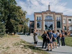 Prohlídková trasa v pivovaru Plzeňský Prazdroj je aktuálně přístupná včetně moderní stáčírny