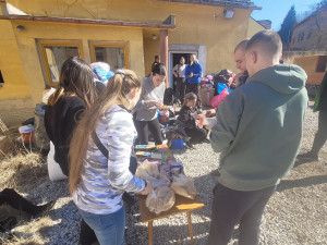 Do Plas přijela pomoci řada dobrovolníků