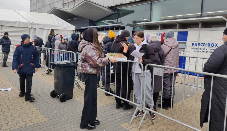 Krajským centrem pomoci Ukrajině v Plzni už prošlo přes 11 tisíc válečných uprchlíků