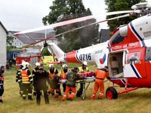 Pomoc přichází z nebe, armádní letečtí záchranáři z Líní ročně ošetří a převezou stovky pacientů