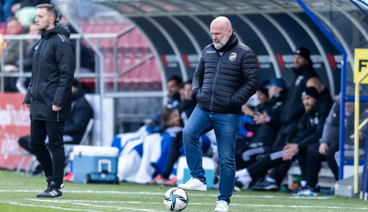 Musíme se dát rychle dohromady, říká Bílek po třetí remíze fotbalové Plzně