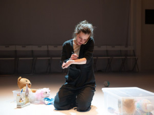 Divadlo J. K. Tyla uvede v premiéře slavnou hru o herečce, která propadne drogám a alkoholu