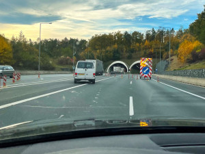 Motoristé pozor, chystá se omezení provozu v tunelu Valík na dálnici D5 u Plzně