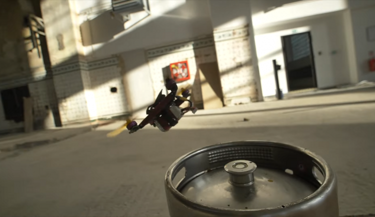 Areál pivovaru ožije nevídaným závodem, překážkovou dráhu budou zdolávat bleskurychlé drony