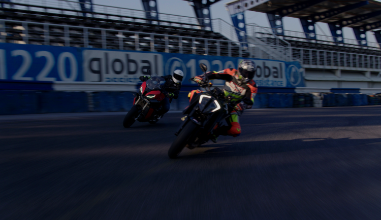 size3-16512483973872-60-zacina-vyuka-motorkaru-v-autoskolach-ridici-na-silnicich-by-meli-byt-ohleduplni