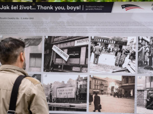 Česko je mým druhým domovem, řekl veterán George Thomson při zahájení výstavy Thank you, boys