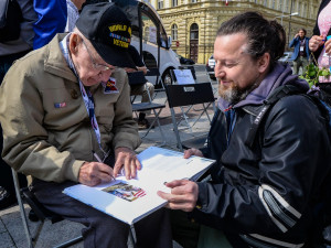 Veteráni vzpomínají na květnové dny roku 1945. Nikdy na vás nezapomene, vzkazují