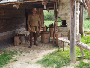 V historickém parku vznikne unikátní přírodní osada s využitím know-how středověkého stavitelství