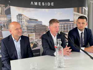 Na tiskové konferenci k představení projektu byl Tomáš Jícha, primátor Plzně Pavel Šindelář a developer Václav Klán