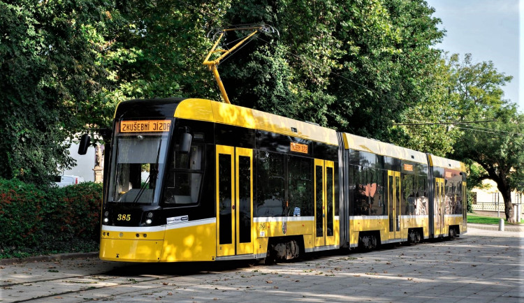 Plzeňský dopravní podnik pořídí dalších 10 moderních škodováckých tramvají za 680 milionů korun