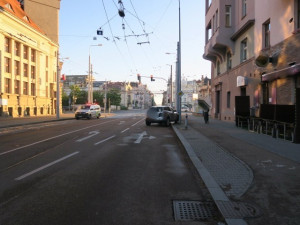 Opilý mladík za volantem se chtěl vyhnout kontrole a pokusil se policistům ujet, během honičky havaroval