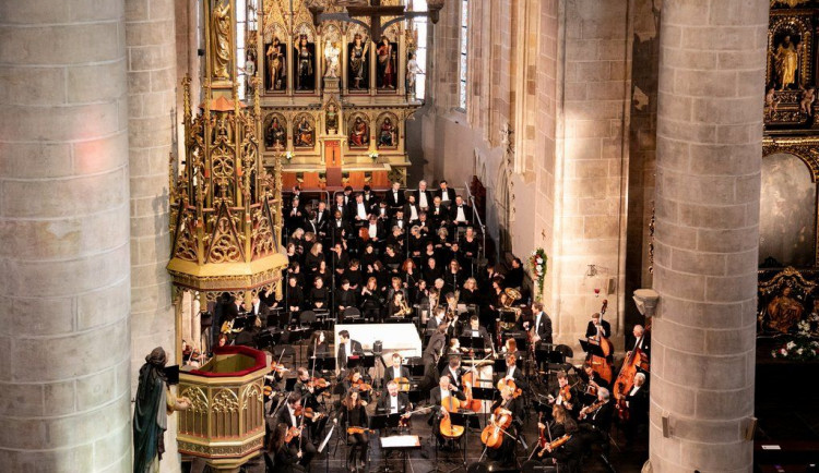 Plzeňská filharmonie zahájí koncertní sezónu v Měšťanské besedě, nově nabídne chrámovou koncertní řadu