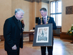 Václav Malý s primátorem Plzně Pavlem Šindelářem