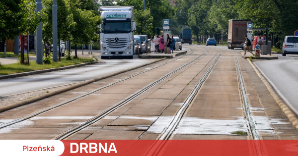 Les réparations de la ligne de tramway Koterovská ont commencé, les travaux de construction compliquent les transports et retardent les liaisons de transports en commun Transport News Please Drbna