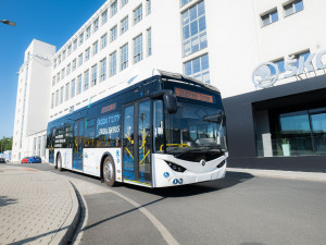 Do plzeňských ulic vyjel zcela nový typ škodováckého trolejbusu a zahájil testování v ostrém provozu