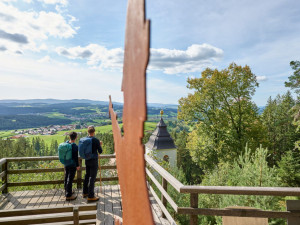 Poutníky čeká putování úchvatnou krajinou