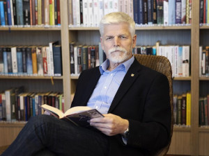 Nesdílím názorovou ani hodnotovou orientaci s Babišem, populismus je problémem současné doby, říká Petr Pavel