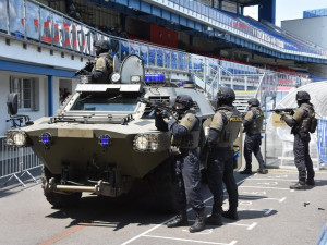 Fotbalový stadion se v rámci cvičení promění v bojiště, stovky policistů i vojáků budou zasahovat proti střelcům