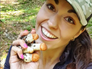 Lucie Drozdová známá jako Šumavská houbička se svými letošními úlovky