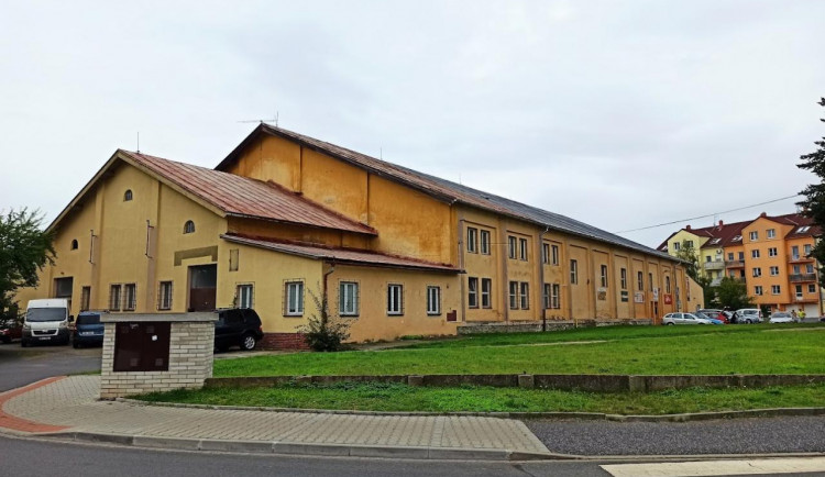 Objekt bývalého PDA, dříve Posádkový dům armády