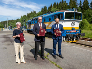 Plzeňský kraj a bavorské okresy si budou od 1. července uznávat přeshraniční celodenní jízdenky