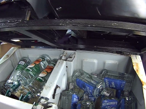 Řidič s moldavskou značkou pašoval cigarety a alkohol, namířeno měl do Francie