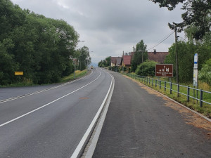 Na velmi frekventované silnici I/27 ve Štěpánovicích skončily stavební úpravy, průjezdu už nic nebrání