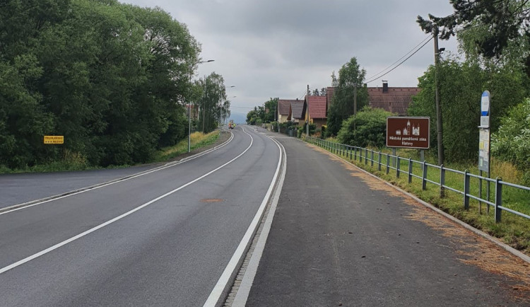 Ve Štěpánovicích u Klatov už skončily práce na frekventované silnici I/27, průjezdu už nic nebrání
