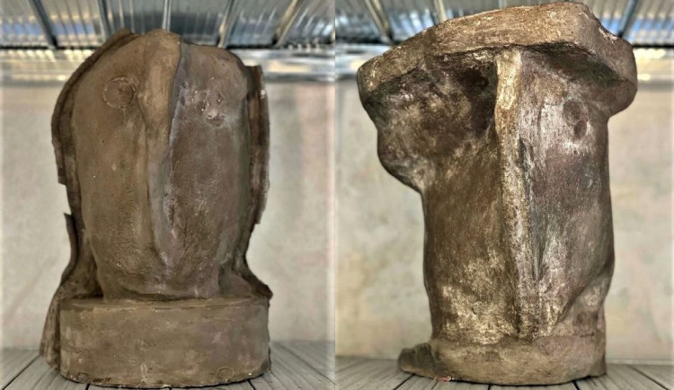 Kontroverzní plastiky pro nové schodiště u Rooseveltova mostu budí velké rozpaky a vyvolávají diskusi