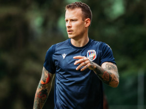 Záložník Sýkora bude i v nadcházející sezoně oblékat dres Plzně, podepsal smlouvu na tři roky